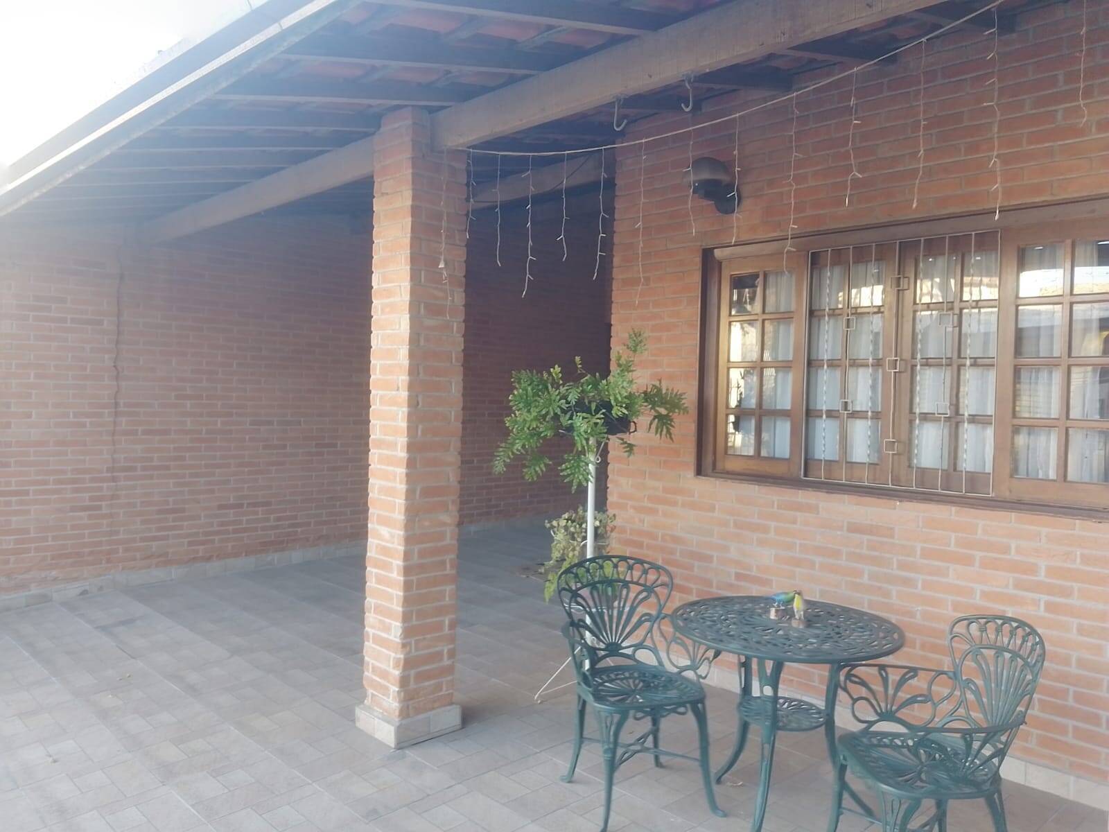 Casa, 4 quartos, 260 m² - Foto 1
