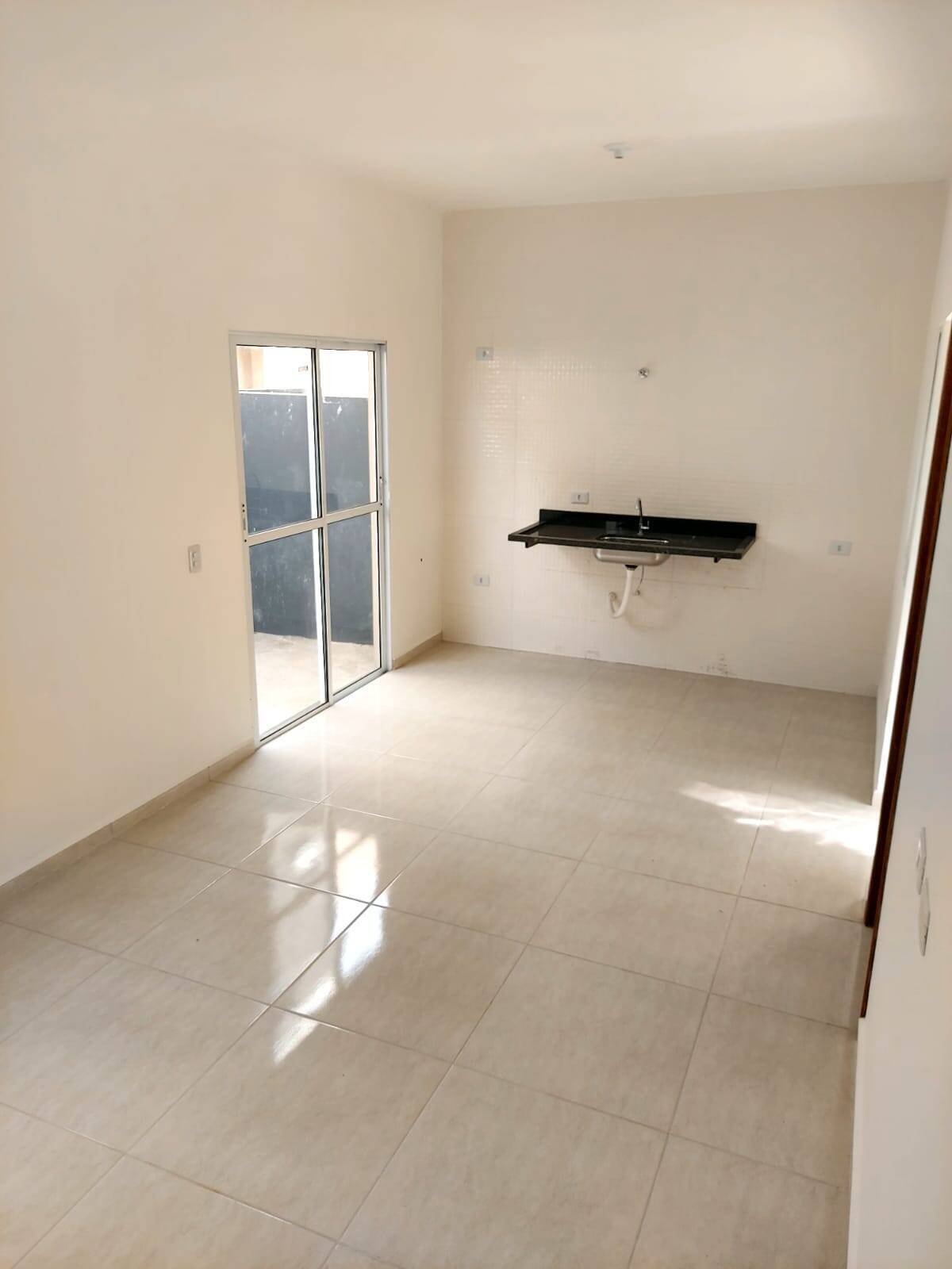 Casa, 2 quartos, 56 m² - Foto 2