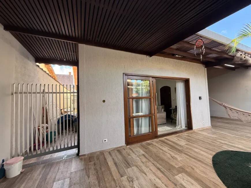 Casa, 3 quartos, 155 m² - Foto 3