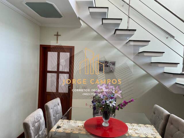 Sobrado para Venda em São José dos Campos - 4