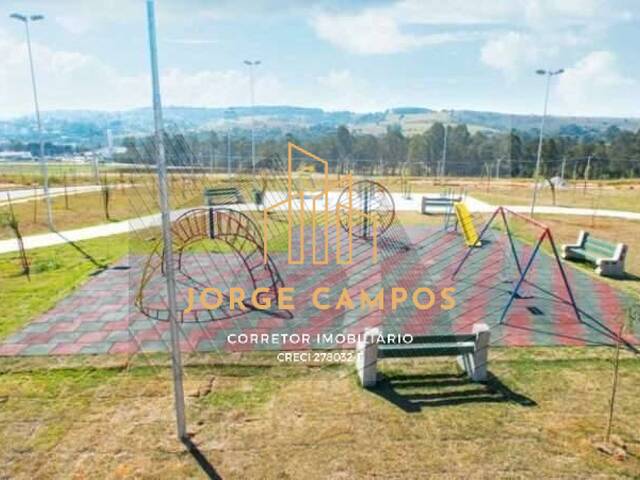 Terreno para Venda em São José dos Campos - 2