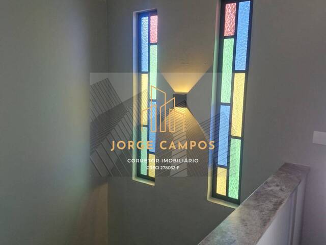 Casa para Venda em São José dos Campos - 3