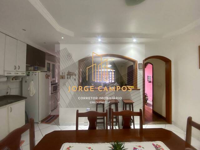 Casa para Venda em São José dos Campos - 4