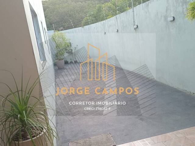 Casa para Venda em São José dos Campos - 4