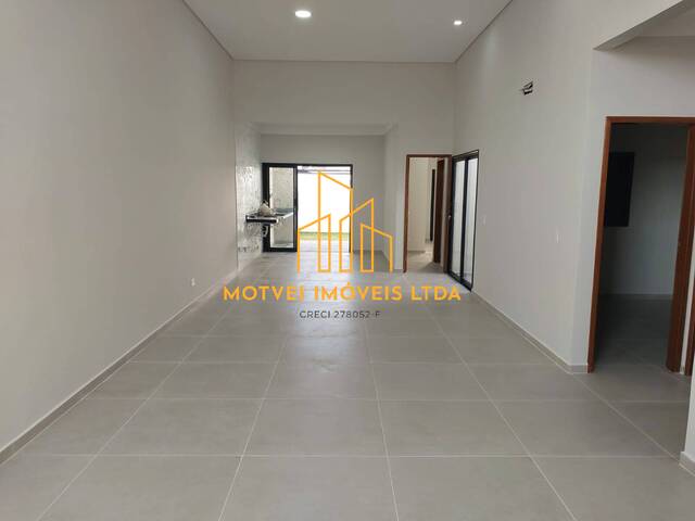 Casa para Venda em São José dos Campos - 4