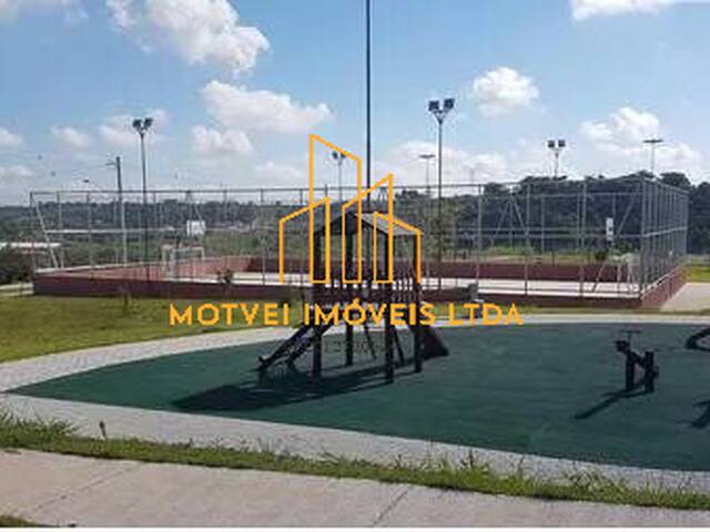 Terreno para Venda em São José dos Campos - 4